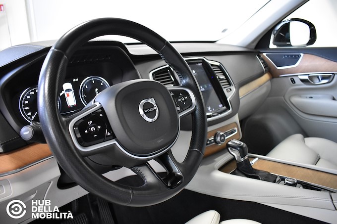 VOLVO XC90 D5 AWD Geartronic Inscription